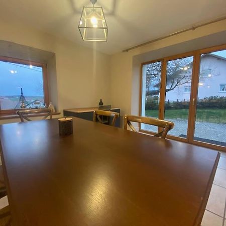 Logement Dans Maison + Exterieur Orchamps-Vennes المظهر الخارجي الصورة