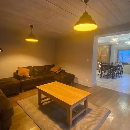 Logement Dans Maison + Exterieur Orchamps-Vennes المظهر الخارجي الصورة