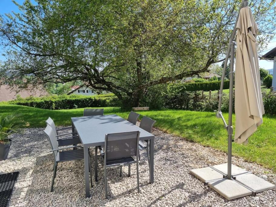 Logement Dans Maison + Exterieur Orchamps-Vennes المظهر الخارجي الصورة