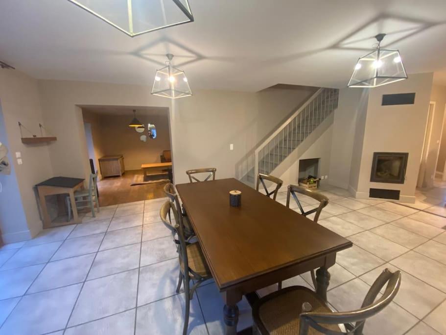 Logement Dans Maison + Exterieur Orchamps-Vennes المظهر الخارجي الصورة
